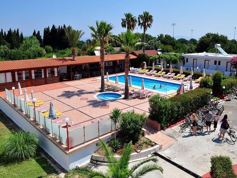 Sandys Studios Apartments And Log Villas Psalidi  Exterior photo